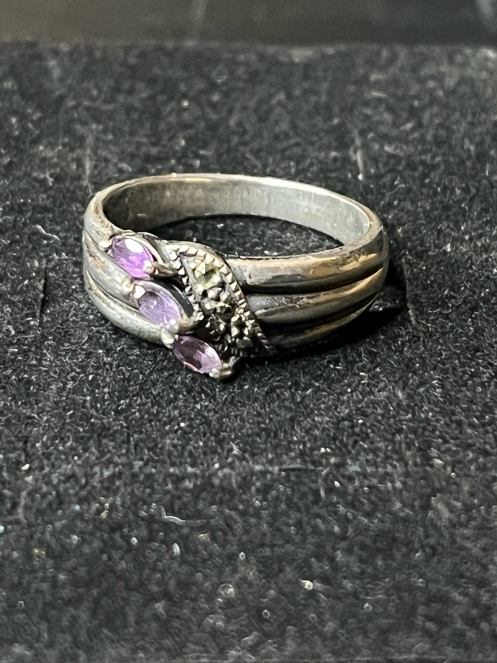 Vintage amethyst sterling silver 925 ring marcasite size 7 3/4